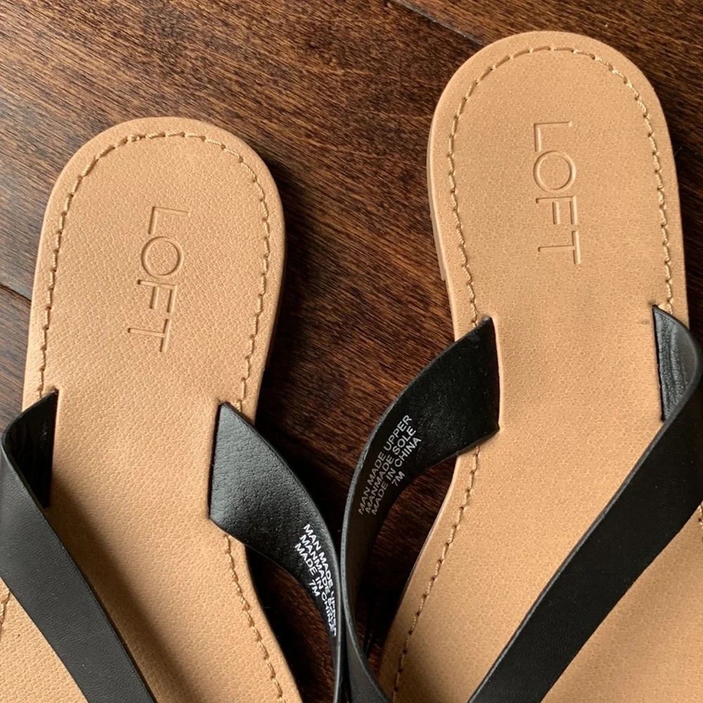 NWT LOFT Black Thong Sandals Size 7